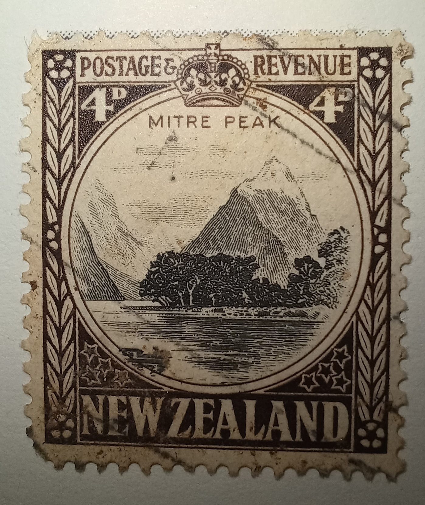 New Zealand.1935. Mitre Peak. 4d. Used Franked